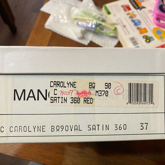 Manolo Blahnik Scarlet Satin Slingbacks - Picture 3 of 5